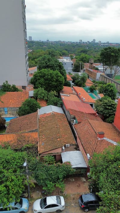 VENDIO PROPIEDAD EN EL CORAZON DEL BARRIO RECOLETA DE ASUNCION