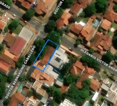 VENDO TERRENO BARRIO HERRERA con casa a Demoler