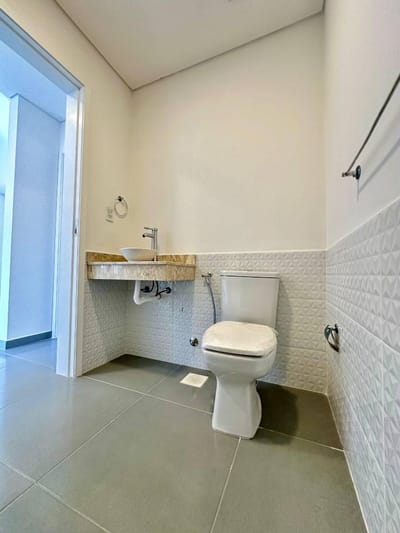 DUPLEX A ESTRENAR EN 1ER BARRIO DE LUQUE A METROS DE RUTA LUQUE - LIMPIO