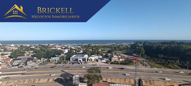Apartamento en Venta  de 3  Dormitorios con Garage doble en Barra de Carrasco