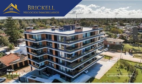 VENTA APARTAMENTO 2 DORMITORIOS SOBRE RAMBLA AL FRENTE  VISTA AL MAR EN CIUDAD DE LA COSTA