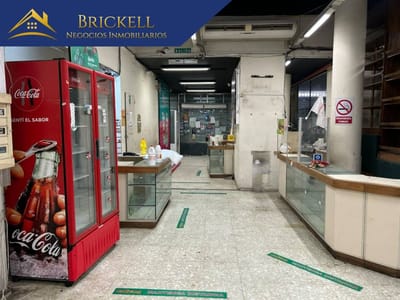 LOCAL COMERCIAL EN VENTA CENTRO CON 3 PISOS Y 4 BAÑOS GARAGE