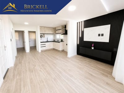 APARTAMENTO VENTA FRENTE AL MAR CON 2 DORMITORIOS TERRAZA Y PARRILLERO