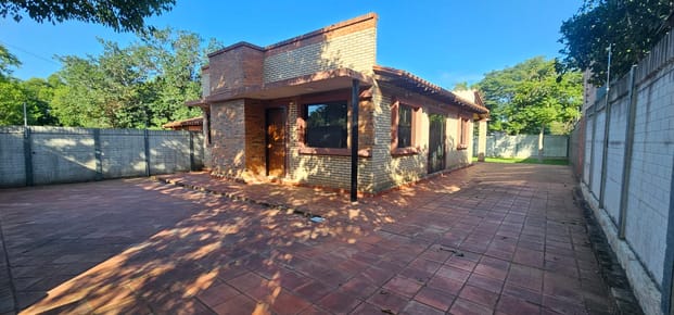 CASA EN VENTA – 2 DORMITORIOS EN CAÑADA SAN RAFAEL LUQUE