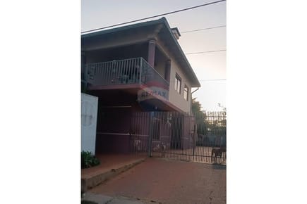 Casa - Venta - San Lorenzo, Paraguay