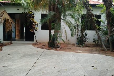 Vendo casa zona del Yacht