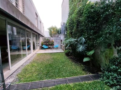 LA GACETA CASI MUÑOZ. CASA NUEVA 2014. 4 DORM + 3 BAÑOS. 2 AUTOS. PATIO CON PARRILLERO. ESTUFA LEÑA.