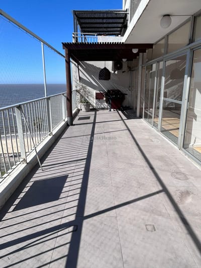 PENTHOUSE CON VISTA RAMBLA! MARTI Y RAMBLA! 103 MTS + 3O MTS TERRAZA. LOSA + PORT GC$22.500.GARAJE FIJO + BOX.