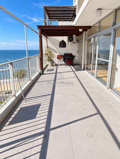 PENTHOUSE CON VISTA RAMBLA! MARTI Y RAMBLA! 103 MTS + 3O MTS TERRAZA. LOSA + PORT GC$22.500.GARAJE FIJO + BOX.
