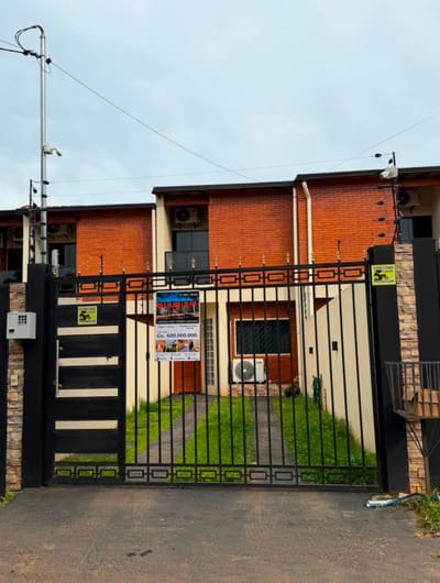 Dúplex 3 Dormitorios En Fernando De La Mora Zona Sur – Patio Y Quincho