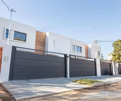 VENDO DUPLEX A ESTRENAR EN ZONA RESIDENCIAL HACIA EL PINEDO.