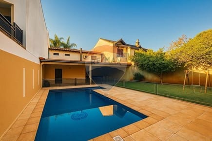 VENDO CASA EN BARRIO MCAL ESTIGARRIBIA