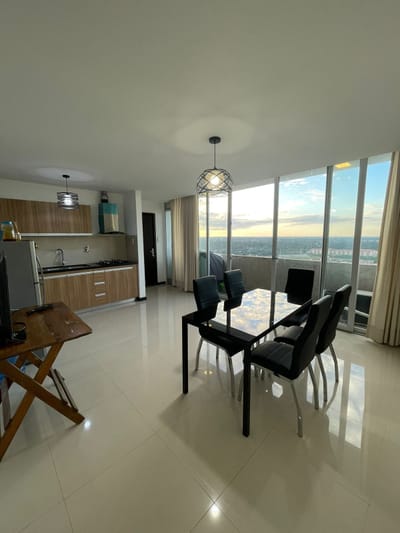 DEPARTAMENTO DE 3 DORMITORIOS EN VENTA ZONA NORTE 7MO ANILLO, DE OCASION