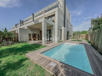 Venta de Exclusiva Casa en Parques Xigna