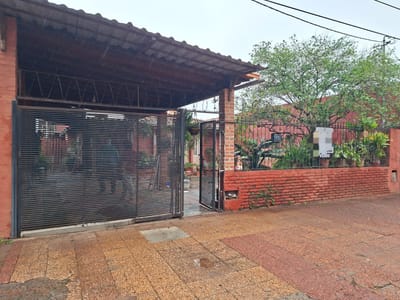 CASA A LA VENTA EN SAN ISIDRO - LAMBARE