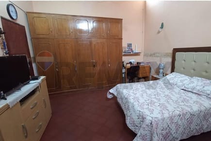 vendo gran casa en el emblematico barrio sajonia de Asuncion