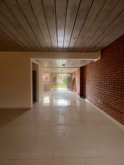 DÚPLEX EN VENTA ZONA LA COSTA LYNCH