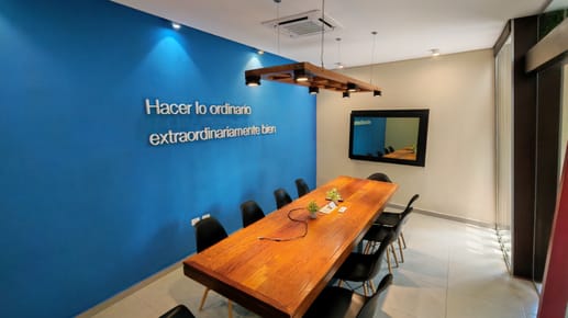 ALQUILO MODERNA OFICINA BOUTIQUE – ZONA MUNI DE ASUNCIÓN - VILLA AURELIA