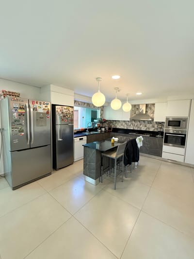 VENDO HERMOSA CASA EN EL BARRIO SAN MIGUEL - SAN LORENZO