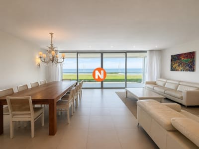 Apartamento en Venta y Alquiler, Brava, Punta del Este, 4 Dormitorios.