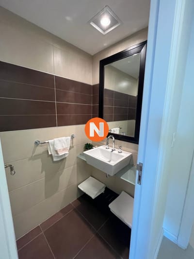 VENTA  Y ALQUILER DE MODERNO APARTAMENTO DE 3 SUITES EN BRAVA