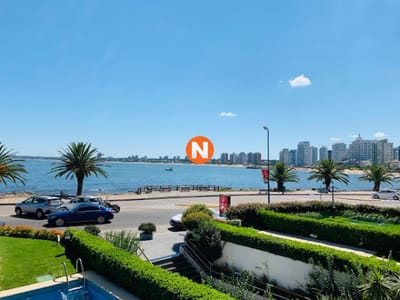 Hermoso apartamento en primera línea ubicado en el Puerto