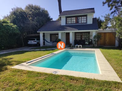 Casa en Venta y Alquiler, Aidy Grill, Punta del Este, 4 Dormitorios.