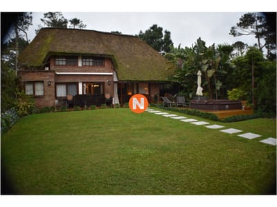 Casa en Venta y Alquiler, San Rafael, Punta del Este, 3 Dormitorios.