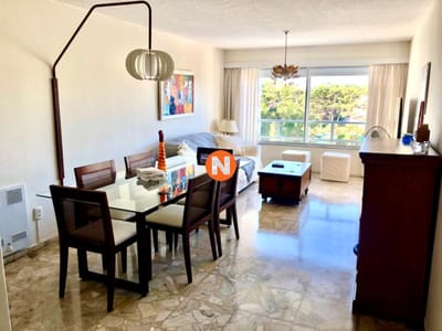 VENTA DE APARTAMENTO DE 2 DORMITORIOS Y MEDIO EN MANSA PUNTA DEL ESTE
