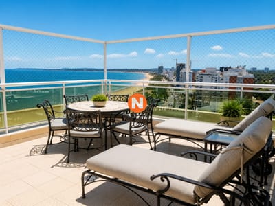 Exclusivo Pent-house de 800 m² con Vista Panorámica de 360° en Playa Mansa