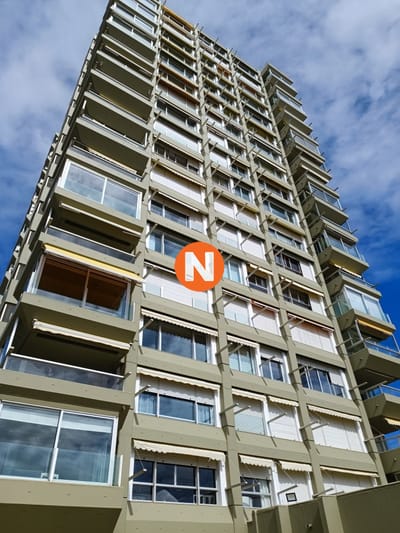 Venta Apartamento 3 Dormitorios y Dependencia, Playa Mansa, Punta del Este