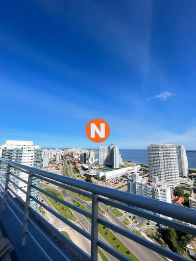 Apartamento en alquiler, mansa , Pent house 3 suites matrimoniales