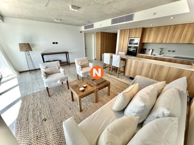 VENTA DE APARTAMENTO DE 1 DORMIORIO EN SUITE EN EDIFICIO SURFSIDE PUNTA DEL ESTE