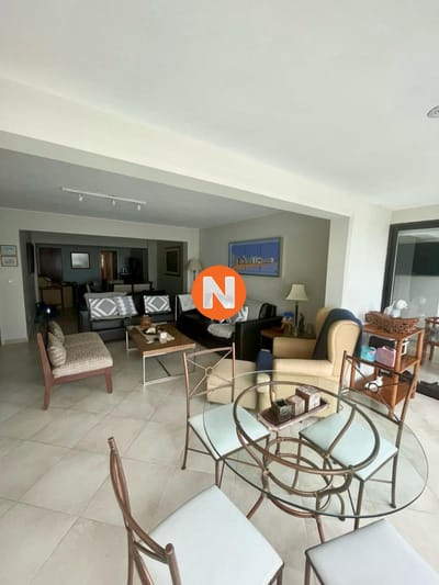 Apartamento 4 dorm. En Playa Brava Punta del Este