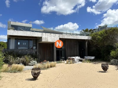 Casa, 5 dormitorios, Manantiales, En Venta