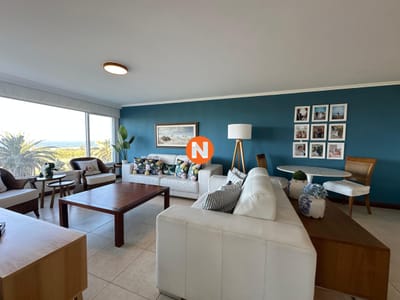 Departamento en venta de 4 Suites en Playa Brava, Punta del Este