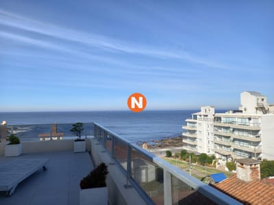 Departamento de 3 dormitorios con parrillero en venta, edificio nuevo en la Peninsula.
