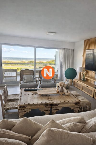 En venta en zona playera, apartamento de 3 dormitorios en Brava, Punta del Este