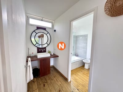 Exclusiva Residencia en Venta en Manantiales, a Pasos de Playa Bikini