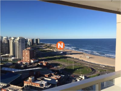 Apartamento en Venta y Alquiler, Peninsula, Punta del Este, 3 Dormitorios.