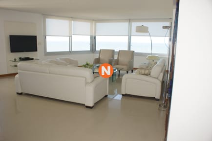 Apartamento en Venta y Alquiler, Brava, Punta del Este, 3 Dormitorios.