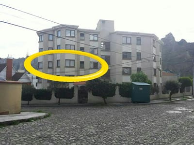 Soleado, amplio y bonito departamento en Achumani en Alquiler. 3 dorm, 2 baños.