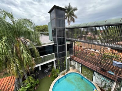 Residencia en venta en San Cristobal con ascensor privado