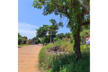 VENDO AMPLIO TERRENO EN LUQUE LAURELTY 