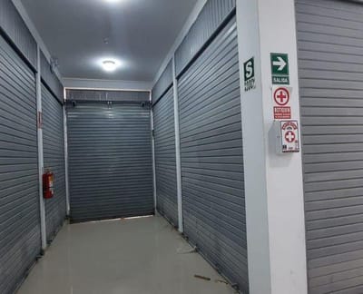 STAND DE ESTRENO EN VENTA - SAN JUAN DE MIRAFLORES