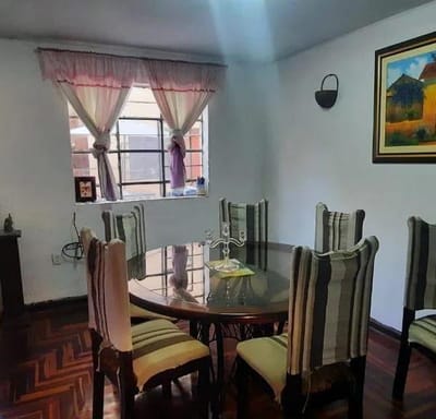 SE VENDE CASA 160M2 FRENTE PARQUE EN SAN JUAN DE MIRAFLORES