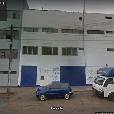 VENTA DE ATRACTIVO LOCAL EN CERCADO DE LIMA
