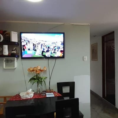 SE VENDE BONITO DUPLEX EN 3ER PISO SAN JUAN DE MIRAFLORES