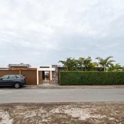 VENTA DE HERMOSA CASA DE PLAYA - ASIA