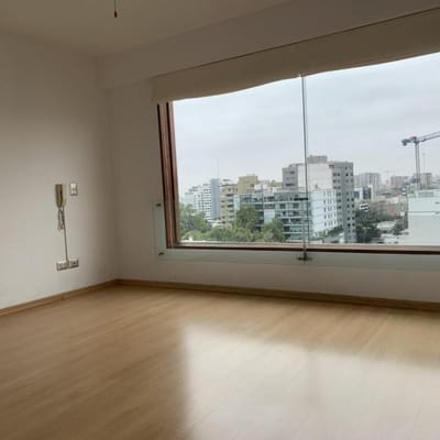 Basadre/ 3 dormitorios/ sin muebles/ 135 m2